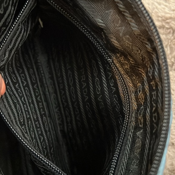 PRADA Nylon Blue Long Strap Shoulder bag casual / sporty look - priced to sell - Picture 15 of 17